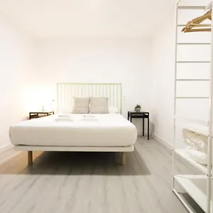 https://denda-by-smiling-rentals.basquecountryhotels.org